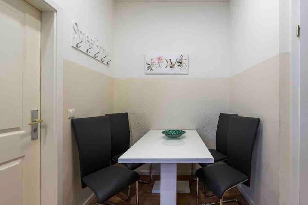 Big Fancy Apartments City Center Berlin Ngoại thất bức ảnh